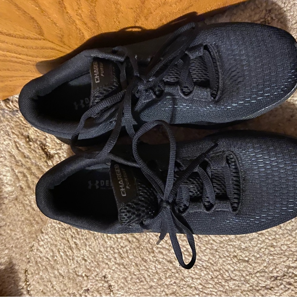 Under Armour Black Tennis Shoes